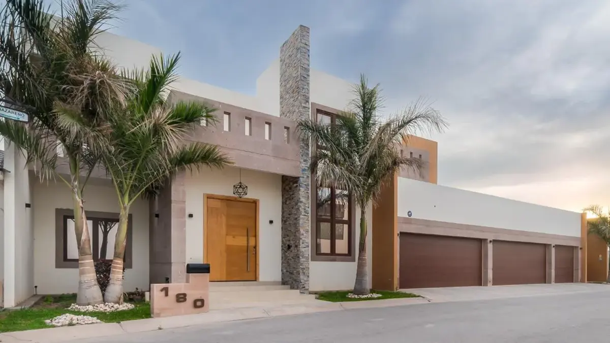 CASA EN VENTA EN HACIENDA EL ROSARIO