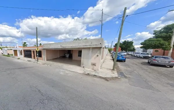 Casa en Venta en Jardines del Norte, Mérida: Recuperación Bancaria
