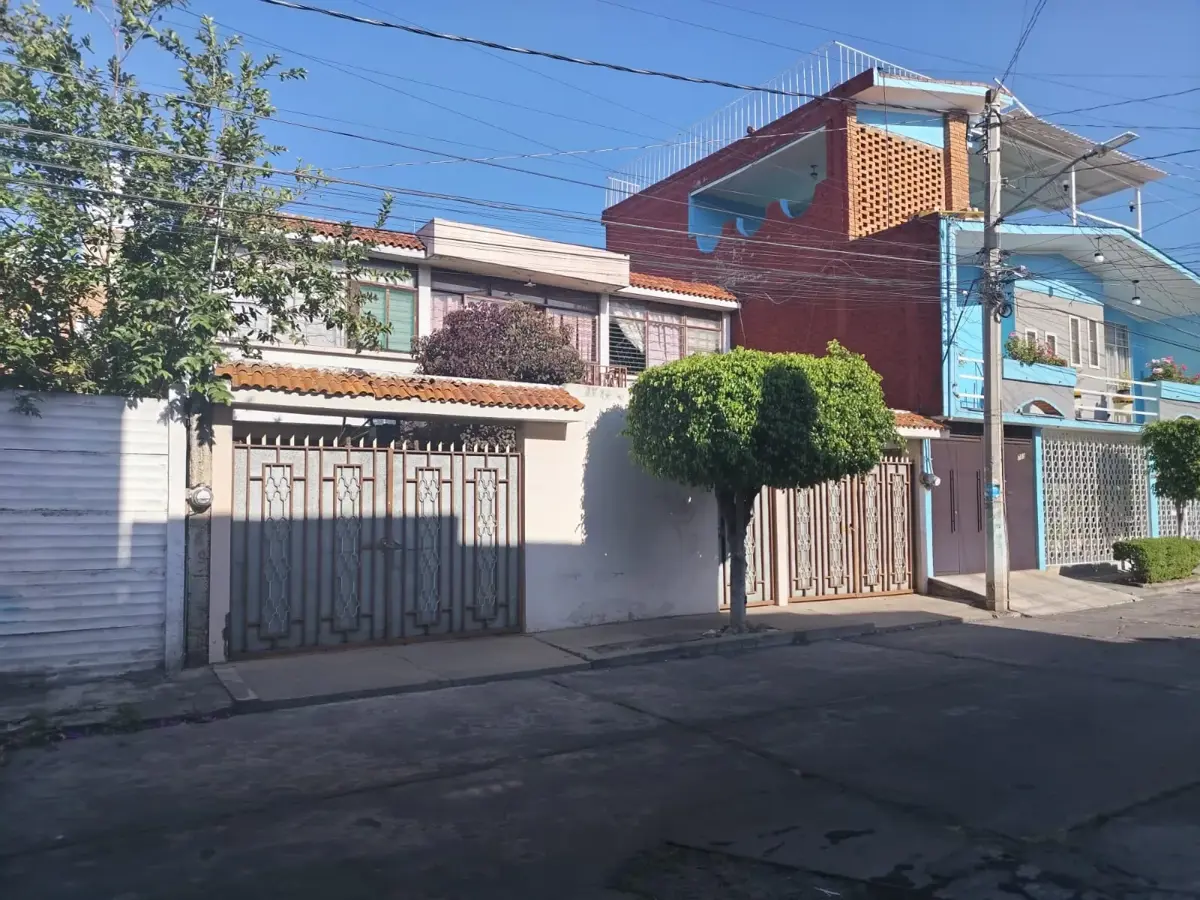 Casa en venta en Villa Universidad, Morelia — foto 1 de 10