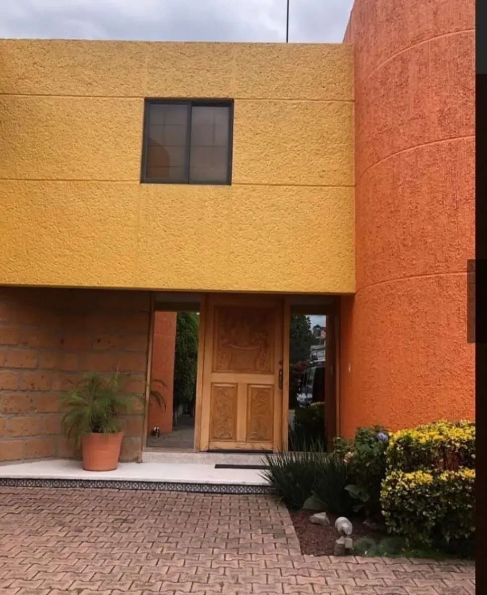 Casa en venta en San Juan Totoltepec, Naucalpan de Juárez — foto 1 de 10