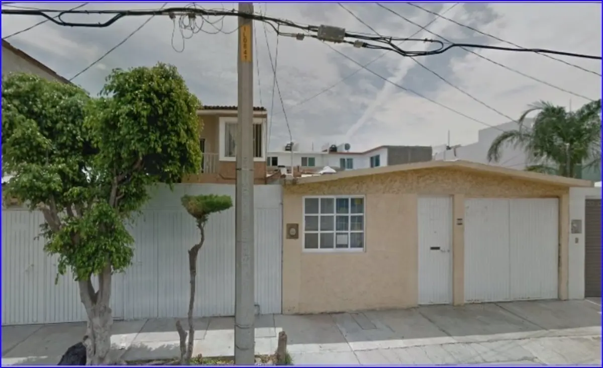 Casa en venta en La Estancia, Irapuato — foto 1 de 25