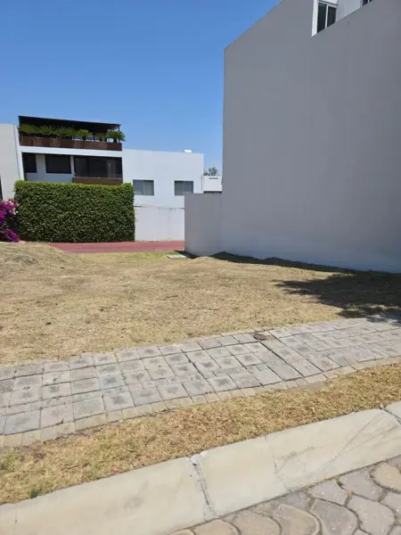 Terreno en venta en Lomas de Angelópolis, San Andrés Cholula — foto 3 de 10
