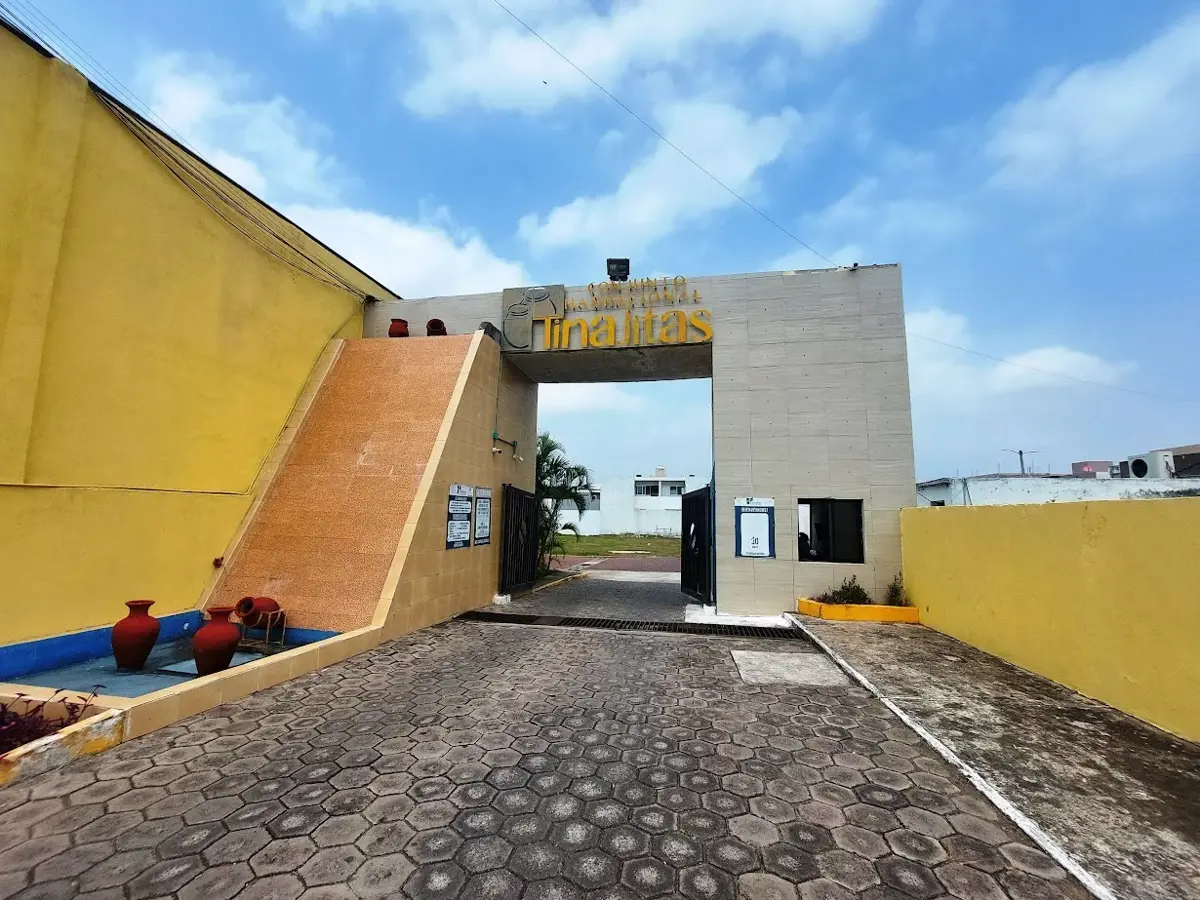 Casa en venta en Conjunto Habitacional Tinajitas, Medellín de Bravo — foto 1 de 26