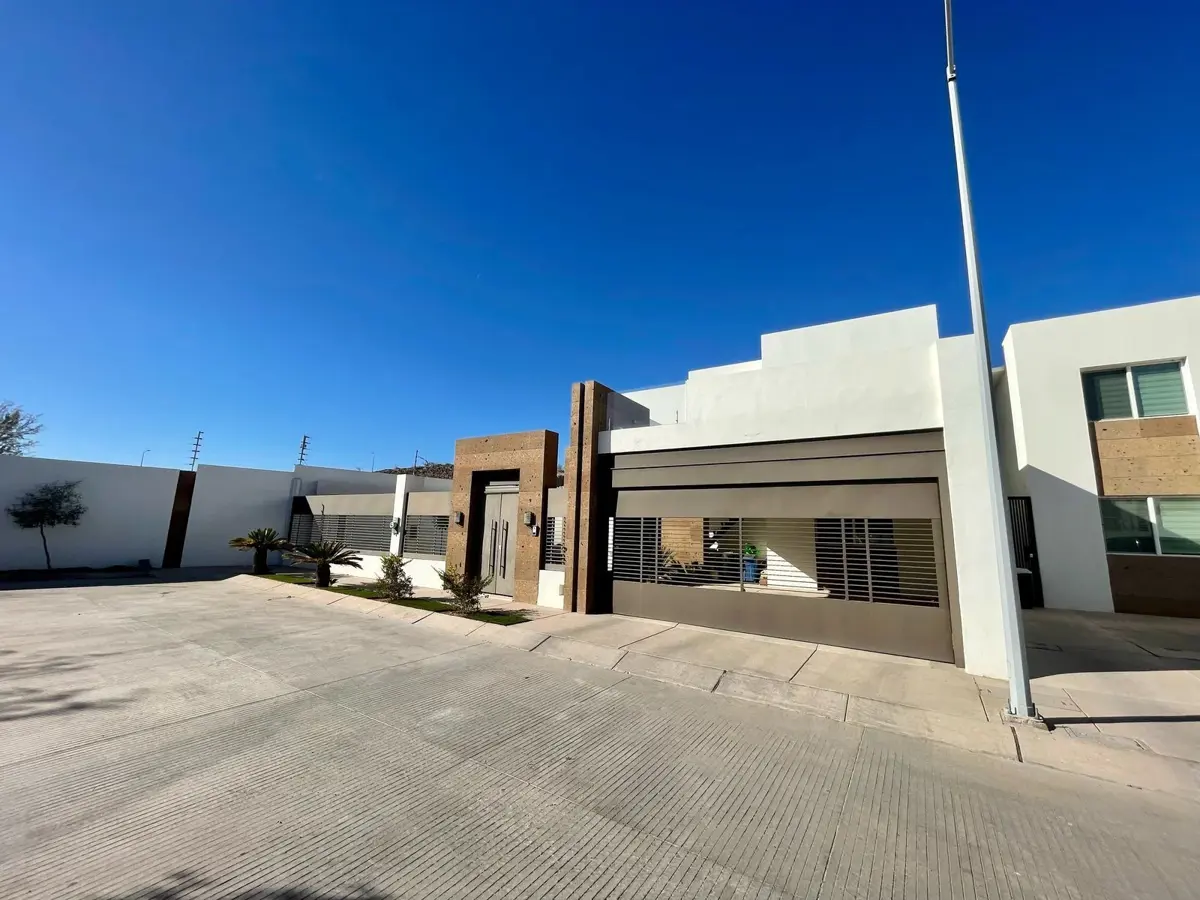 Casa en venta en La Coruña Residencial Almar, Hermosillo — foto 1 de 15