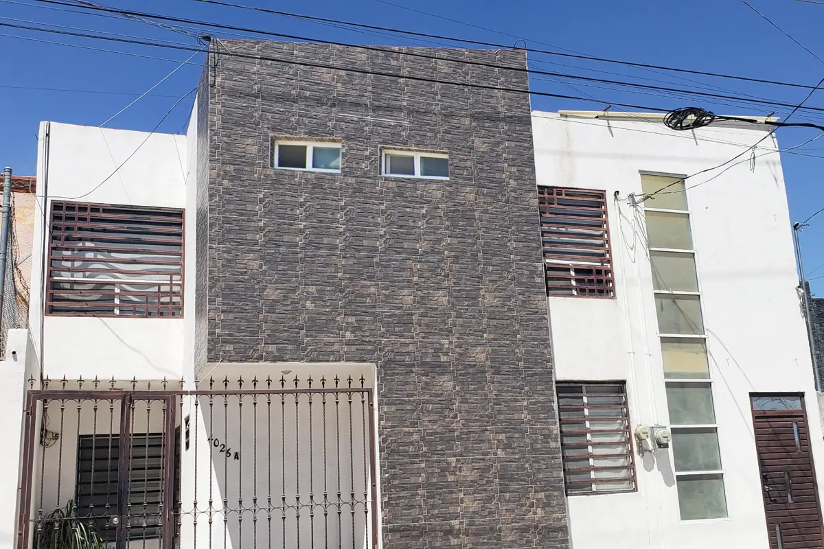 Consultorio en renta en Froylán Mier Narro, Saltillo — foto 1 de 10
