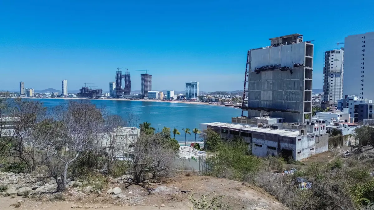 Terreno en venta en Mazatlán Centro, Mazatlán — foto 1 de 14