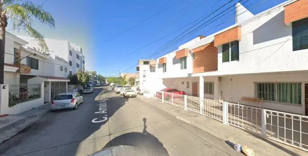 Casa en venta en Jardines Alcalde, Guadalajara — foto 3 de 12