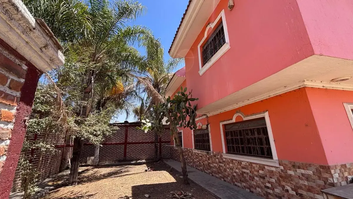 Casa en venta en La Piedrera, El Salto — foto 1 de 32