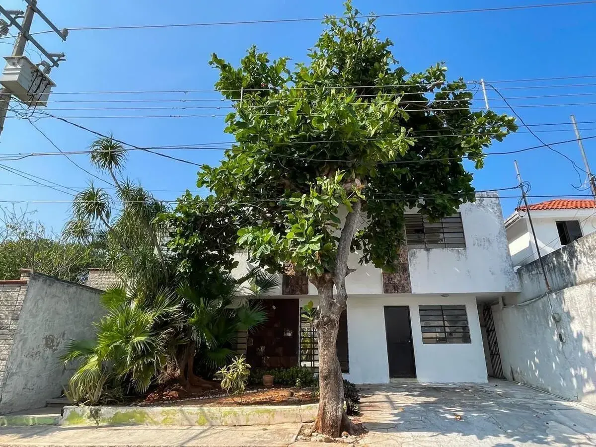 Casa en renta en Buenavista, Mérida — foto 1 de 12