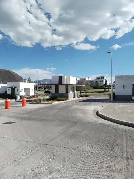 Terreno en venta en Adamar, Tlajomulco de Zúñiga — foto 2 de 11