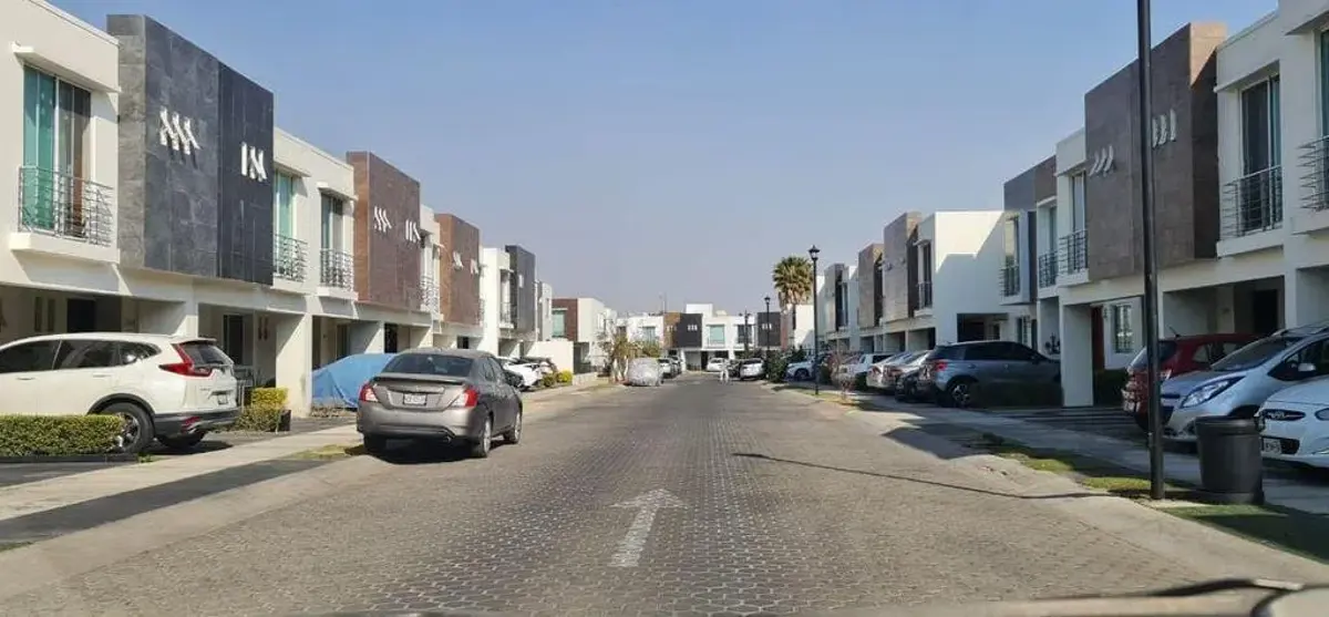 Casa en venta en Residencial del Valle, Zapopan — foto 1 de 22