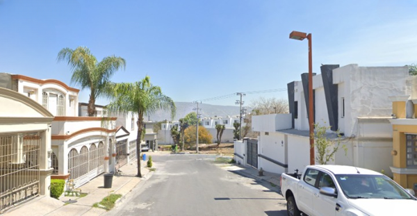 Casa en venta en Cerradas de Cumbres, Monterrey — foto 3 de 22