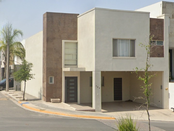 Casa en Recuperación Bancaria en Hacienda de las Cumbres No. 706 Cumbres Elite Monterrey Nuevo León.