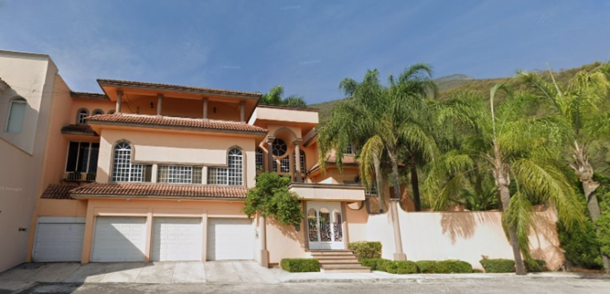 Casa en venta en Misión Cumbres 2 Sector, Monterrey — foto 1 de 13