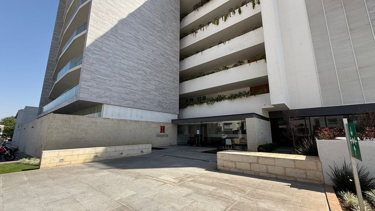 Departamento en venta en La Rioja, Tlajomulco de Zúñiga — foto 1 de 21