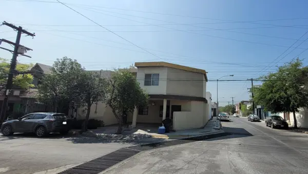 Casa en venta en Residencial Cuauhtémoc, Santa Catarina — foto 2 de 24
