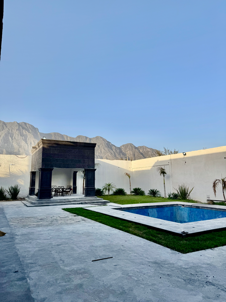 Casa en venta en Los Aljibes, García — foto 1 de 10