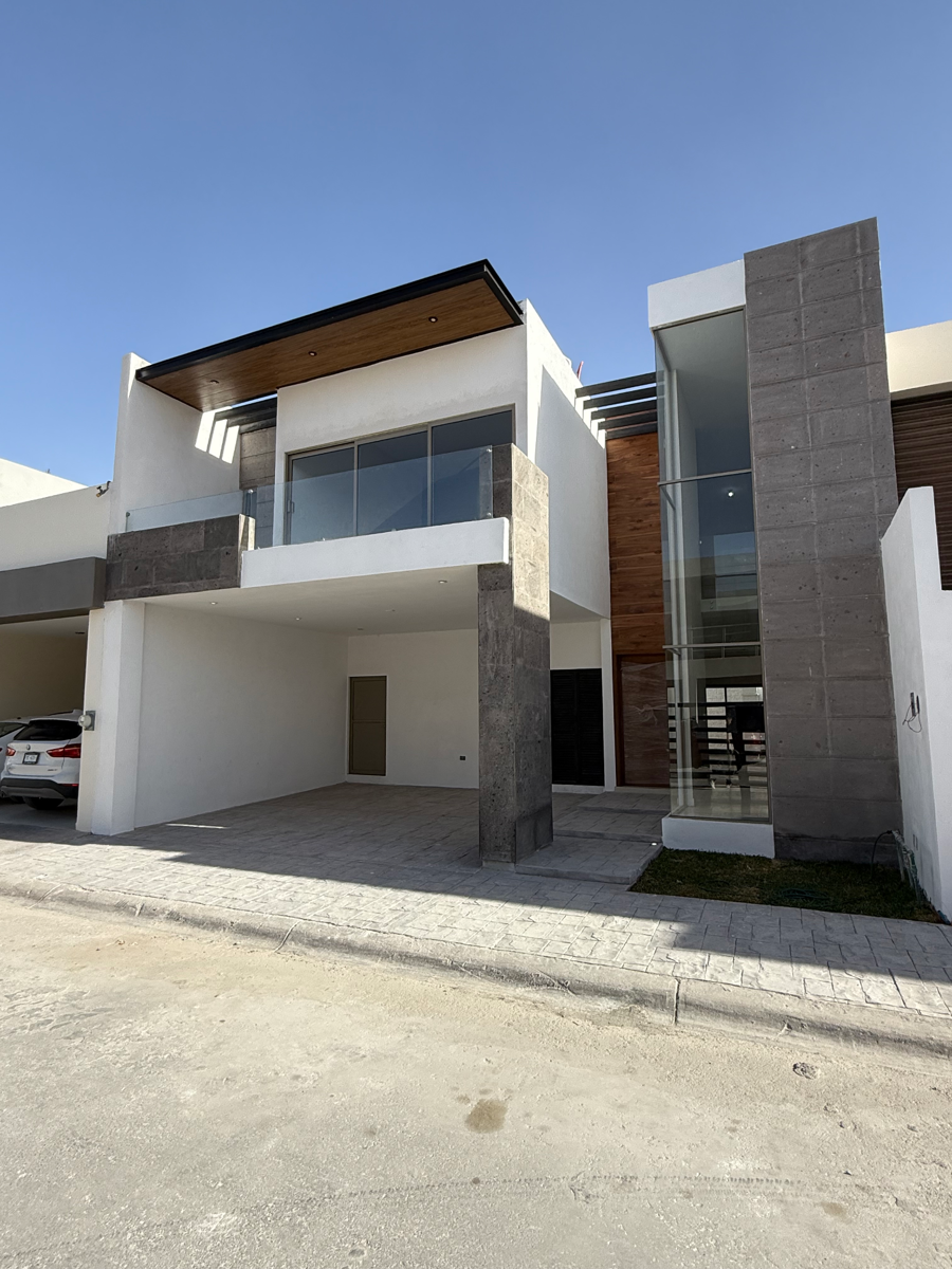 Casa en venta en Los Viñedos, Torreón — foto 1 de 20