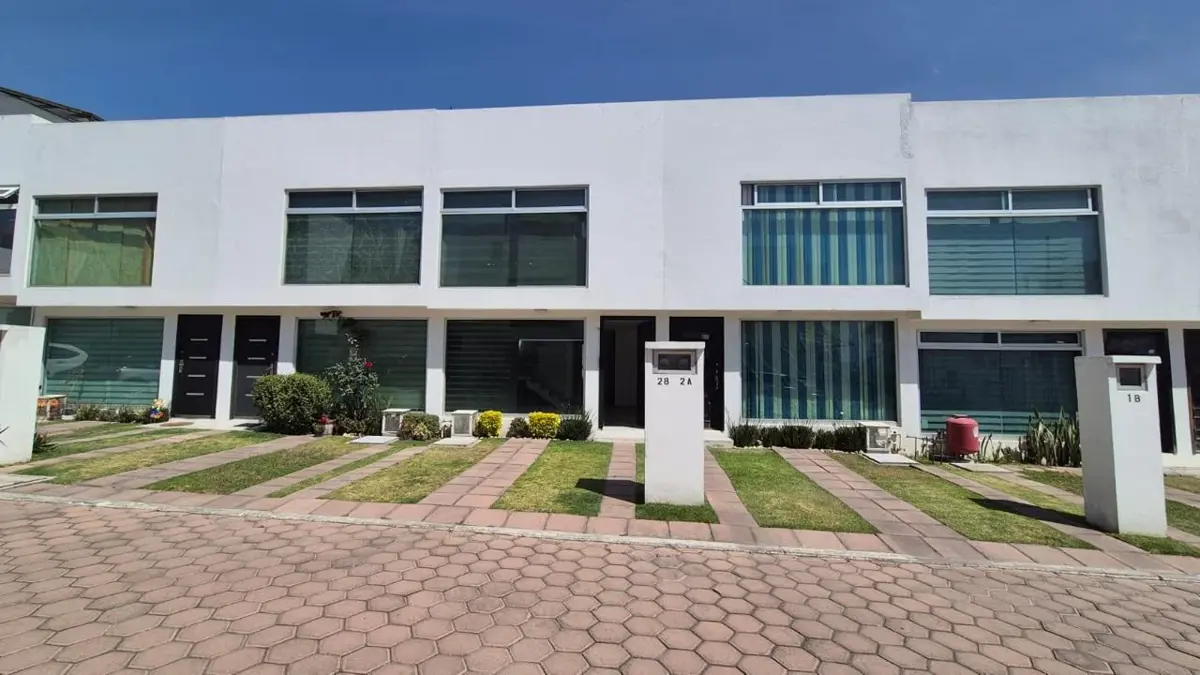 Casa en venta en Cuautlancingo, Cuautlancingo — foto 1 de 33