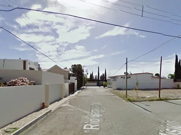 Casa en venta en Los Pinos, Juárez — foto 2 de 12