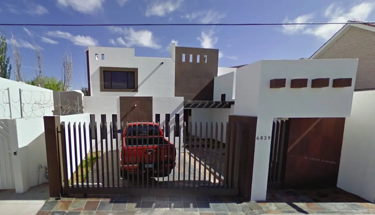 Casa en venta en Los Pinos, Juárez — foto 1 de 12
