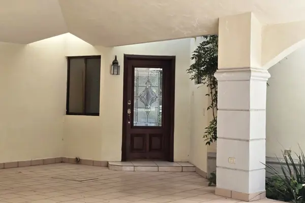 Casa en venta en Villas de San Carlos, Saltillo — foto 3 de 32