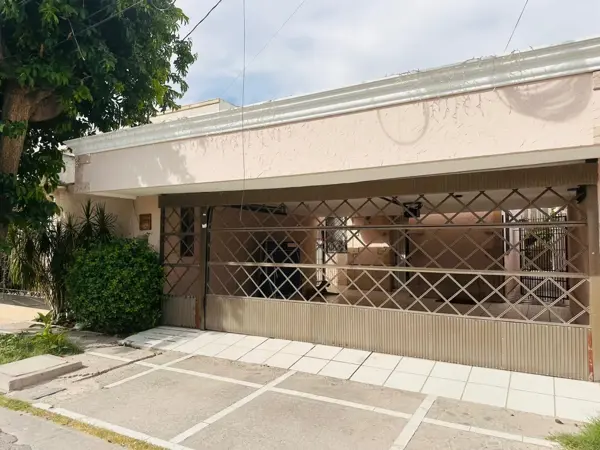 Casa en venta en Las Rosas, Gómez Palacio — foto 2 de 40