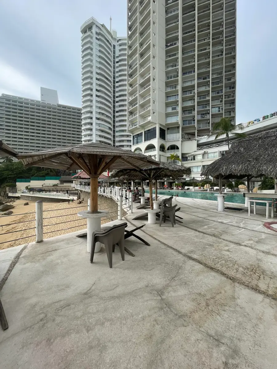 Edificio en venta en Club Deportivo, Acapulco de Juárez — foto 1 de 67