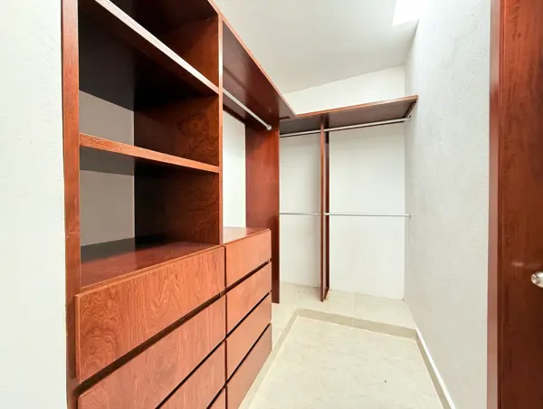 Casa en venta en Lomas de la Rioja, Alvarado — foto 3 de 15