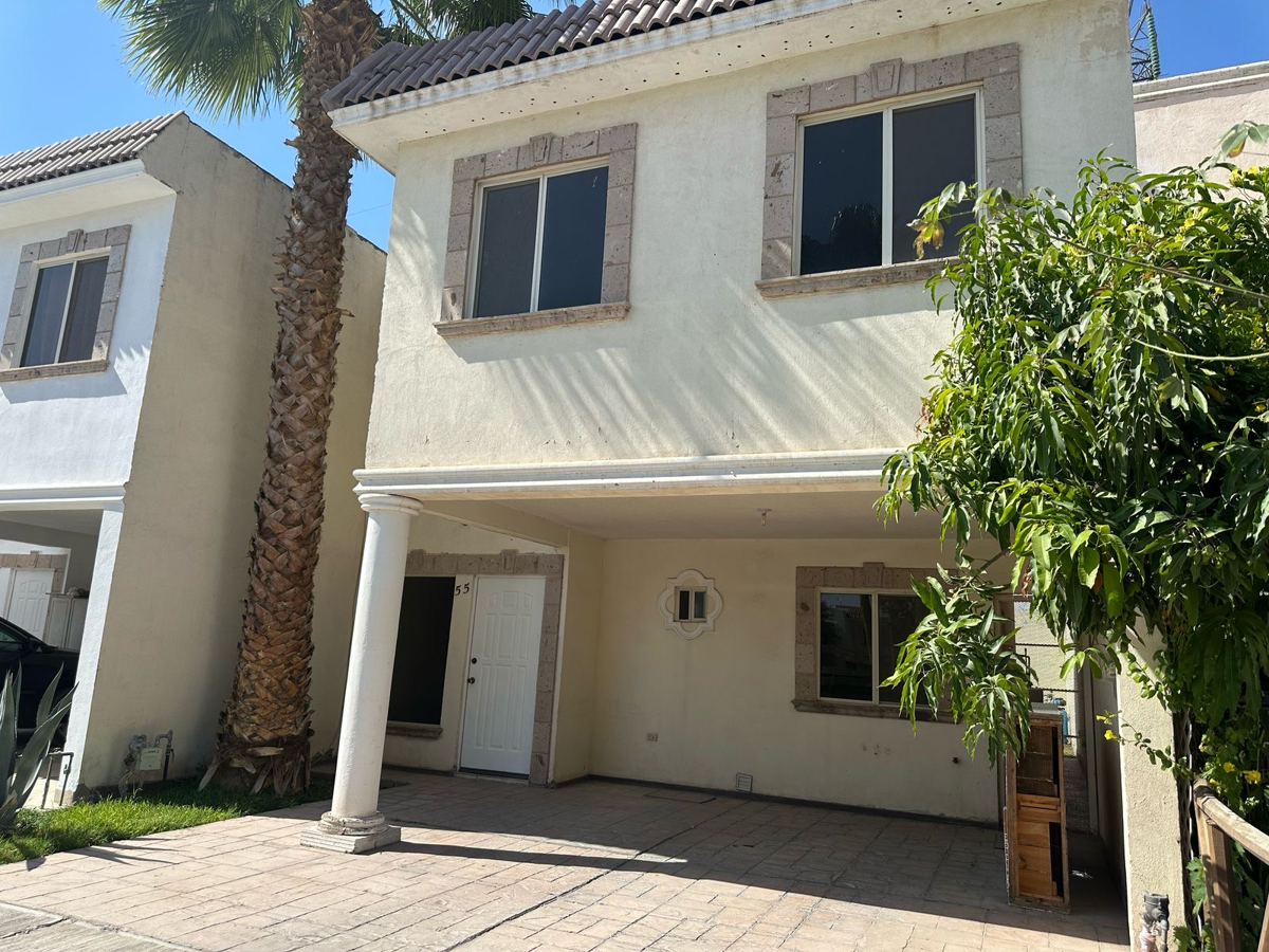 Casa en venta en Cipreses, Torreón — foto 1 de 12