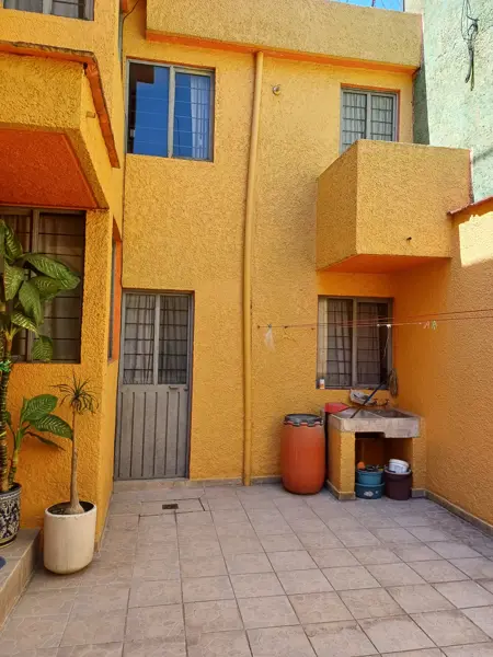 Casa en venta en Villa Quietud, Coyoacán — foto 2 de 15