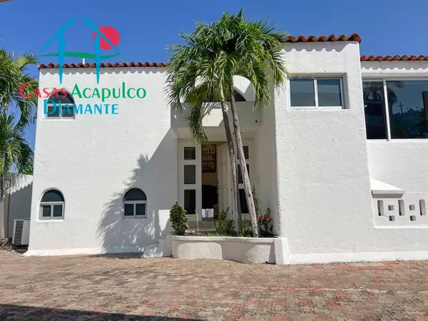 Casa en venta en Playa Guitarrón, Acapulco de Juárez — foto 3 de 108