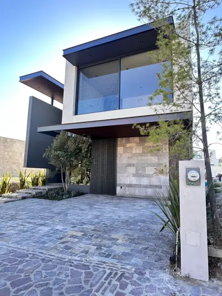 Casa en venta en La Campiña del Bosque, León — foto 2 de 25
