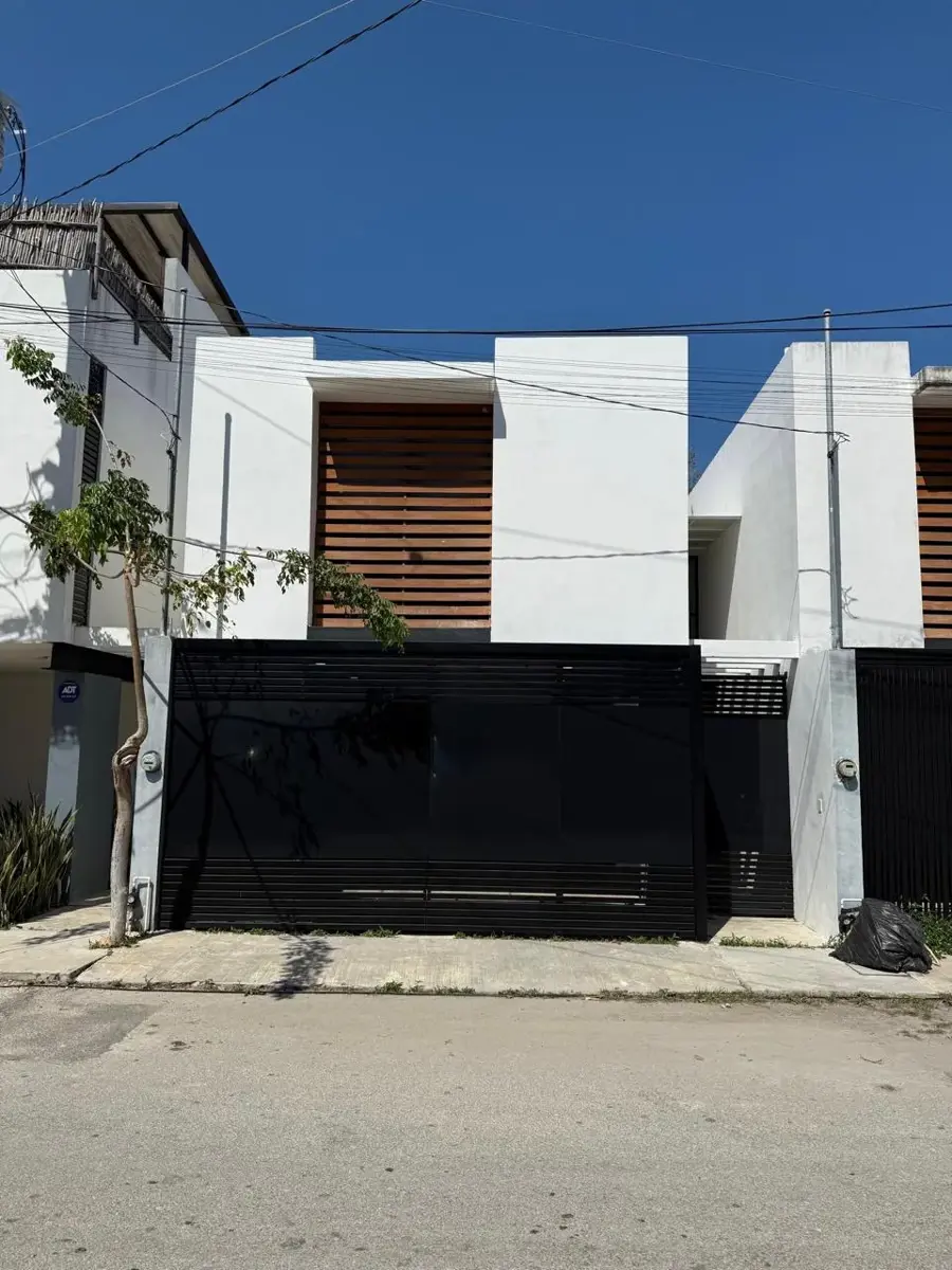 Casa en renta en Xcanatún, Mérida — foto 1 de 12