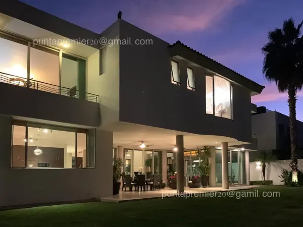 Casa en venta en Lomas Del Bosque, Zapopan — foto 3 de 23