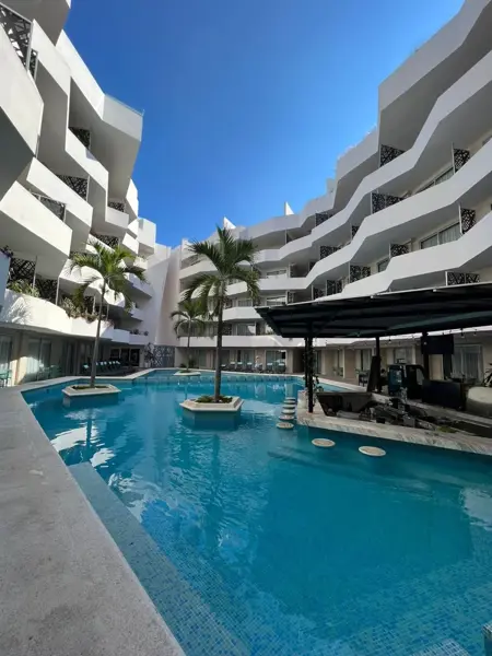 Departamento en Gallery Condos estudió en venta — foto 1 de 20