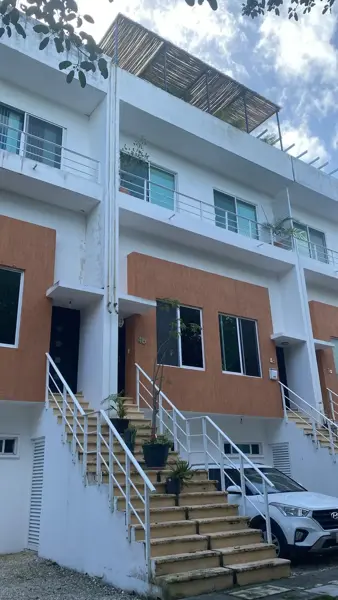 Townhouse en Venta en Punta Estrella, Solidaridad - Seguridad y Comodidad — foto 1 de 27