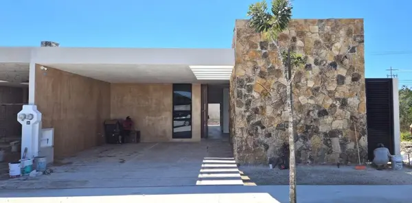 | Hermosa casa de una planta, en venta. |
