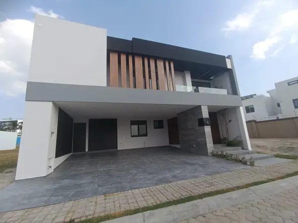 Casa en venta en Lomas de Angelópolis, Ocoyucan — foto 2 de 42