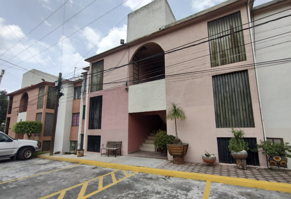 Casa en venta en San Francisco Coacalco, Coacalco de Berriozábal — foto 1 de 14