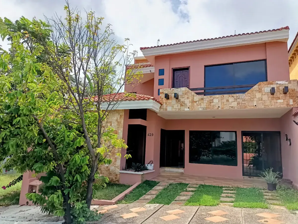 Casa en renta en Lomas de Mactumatza, Tuxtla Gutiérrez — foto 1 de 12