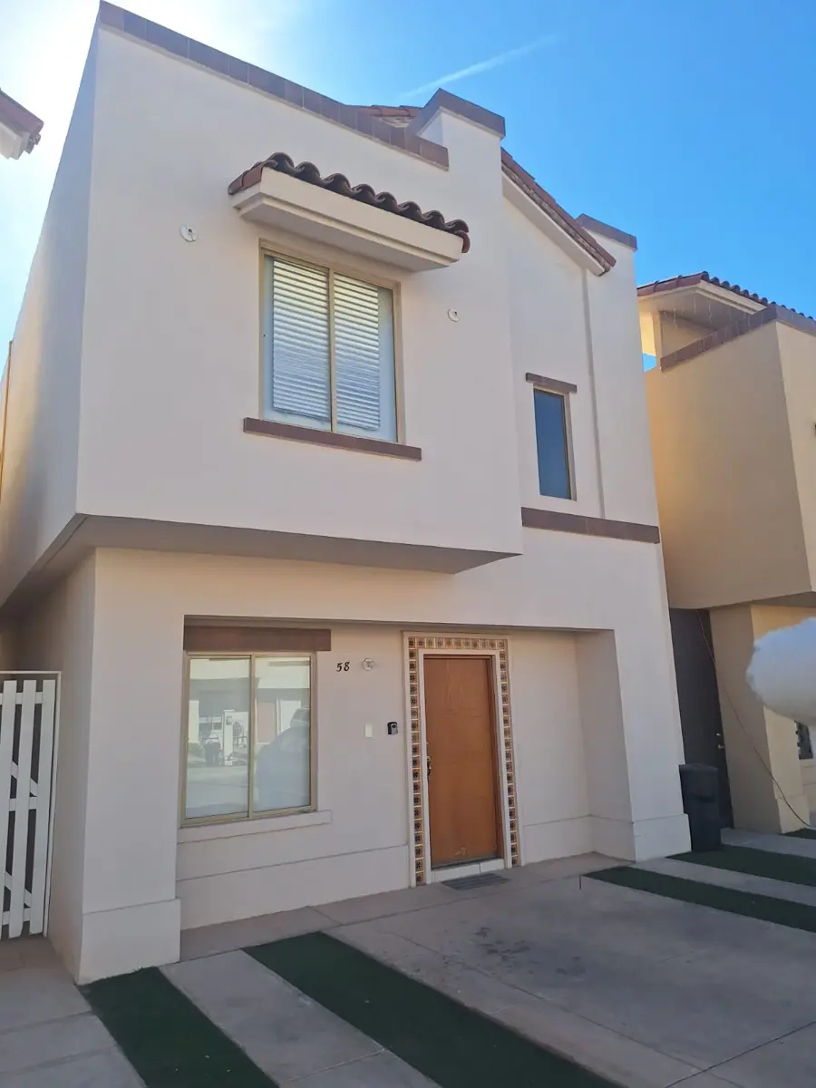 Casa en renta en Real de Castilla, Hermosillo — foto 1 de 20