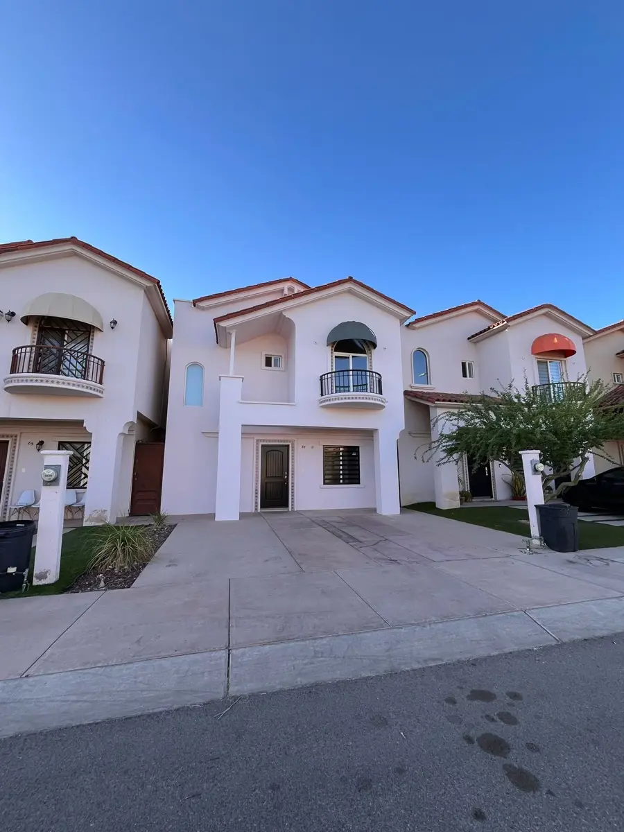 Casa en venta en Real de Sevilla Club Residencial, Hermosillo — foto 1 de 19