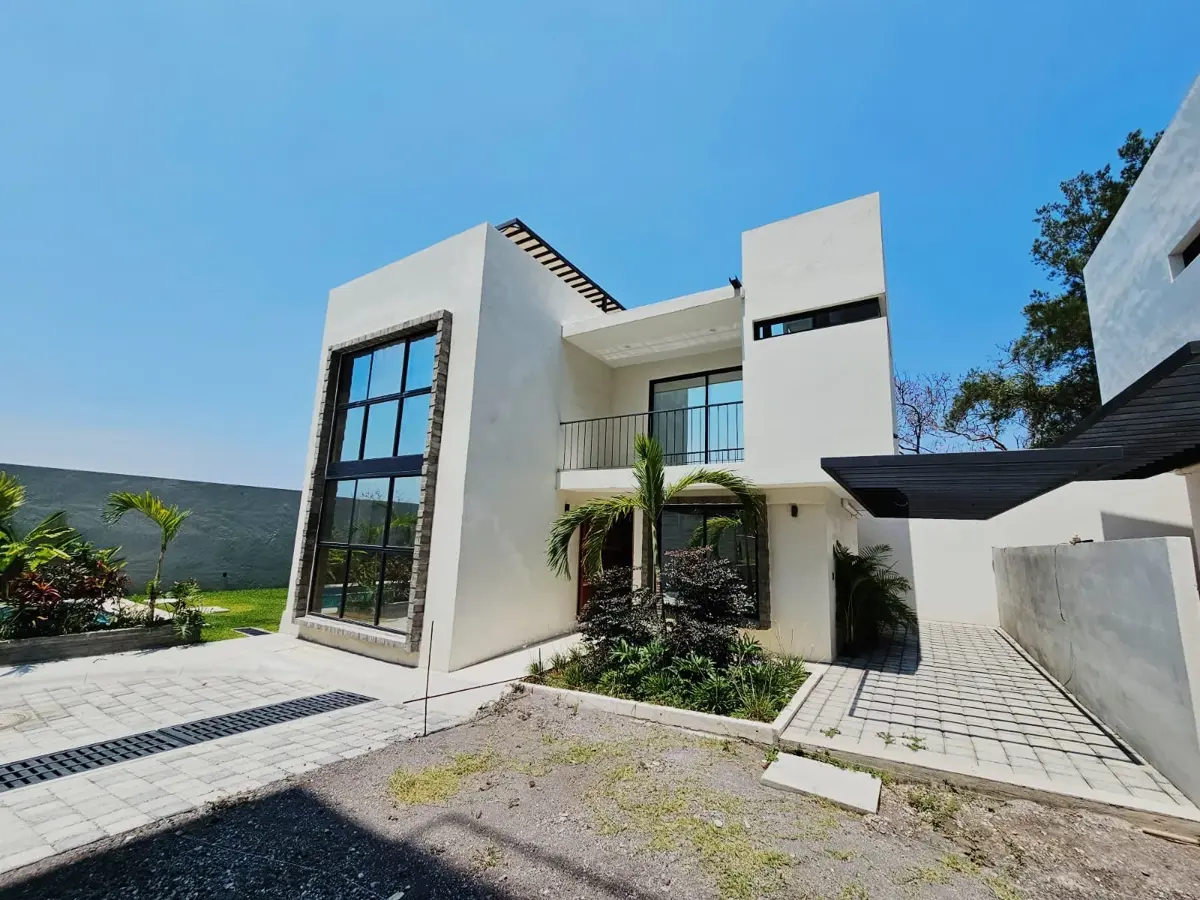 Casa en venta en Oaxtepec Centro, Yautepec — foto 1 de 11