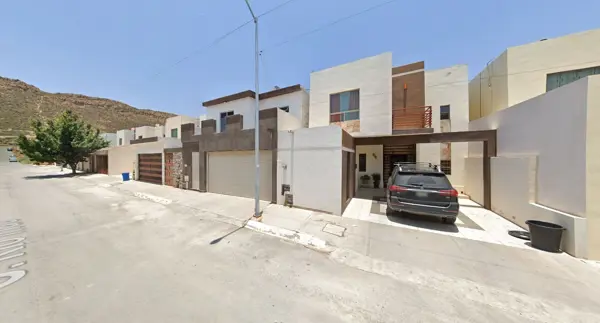 Casa en venta en Portales, Ramos Arizpe — foto 3 de 12