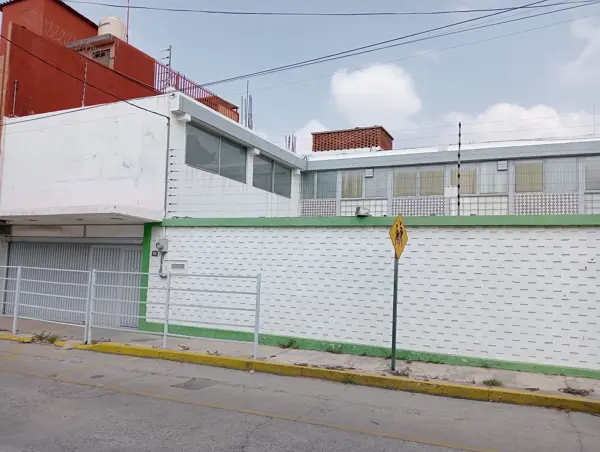 Vendo casa adaptada para escuela en Colonia Gabriel Pastor, Puebla