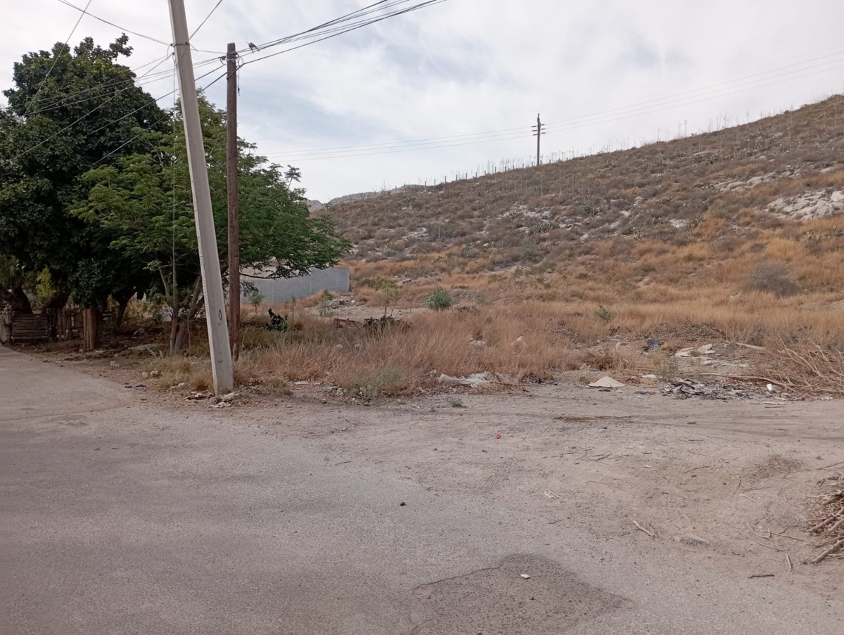 4 Terrenos en venta al sur de Torreón, cada uno de 600 m² 4 Terrenos en venta al sur de Torreón, cada uno de 600 m²