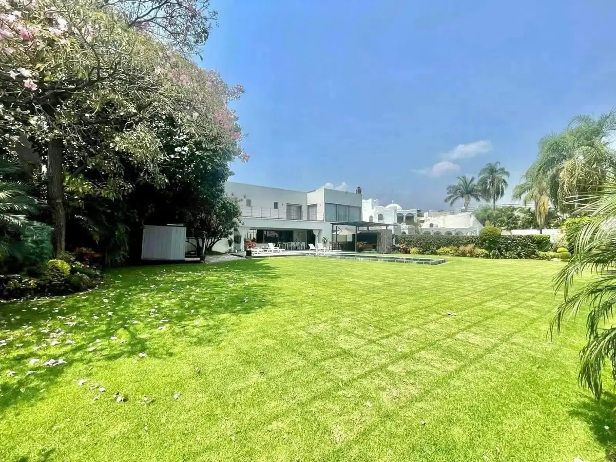 Casa en venta en Jardines de Cuernavaca, Cuernavaca — foto 1 de 9