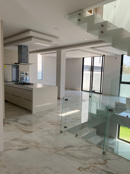 Casa en venta en Punto Sur, Tlajomulco de Zúñiga — foto 2 de 12