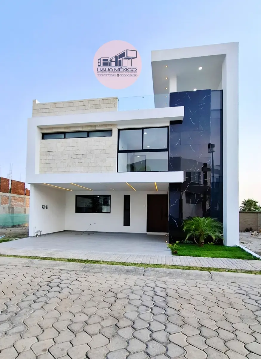 Casa en venta en Lomas de Angelópolis, San Andrés Cholula — foto 1 de 21